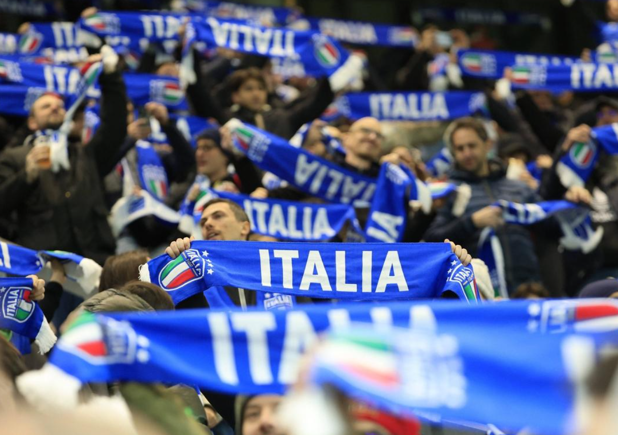 2-0!托纳利立大功,意大利完胜,杀入决赛,再赢一场=晋级世界杯